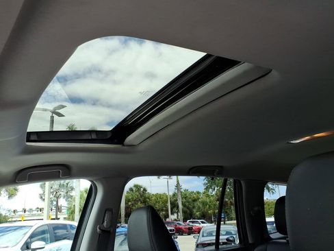 Used 2022 Honda Pilot Special Edition image 8
