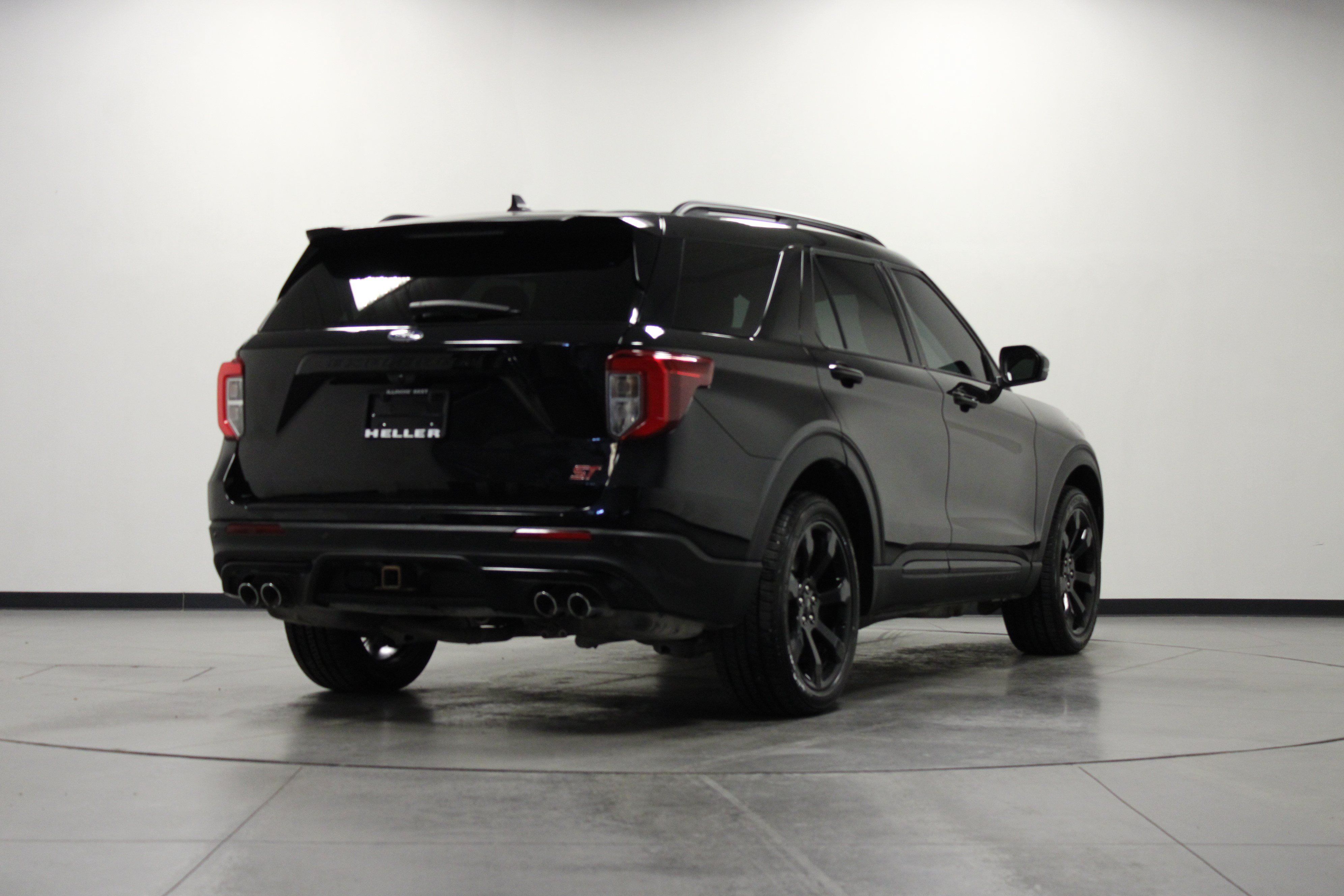 Used 2023 Ford Explorer ST w/ Equipment Group 401A AWD/4WD image 4