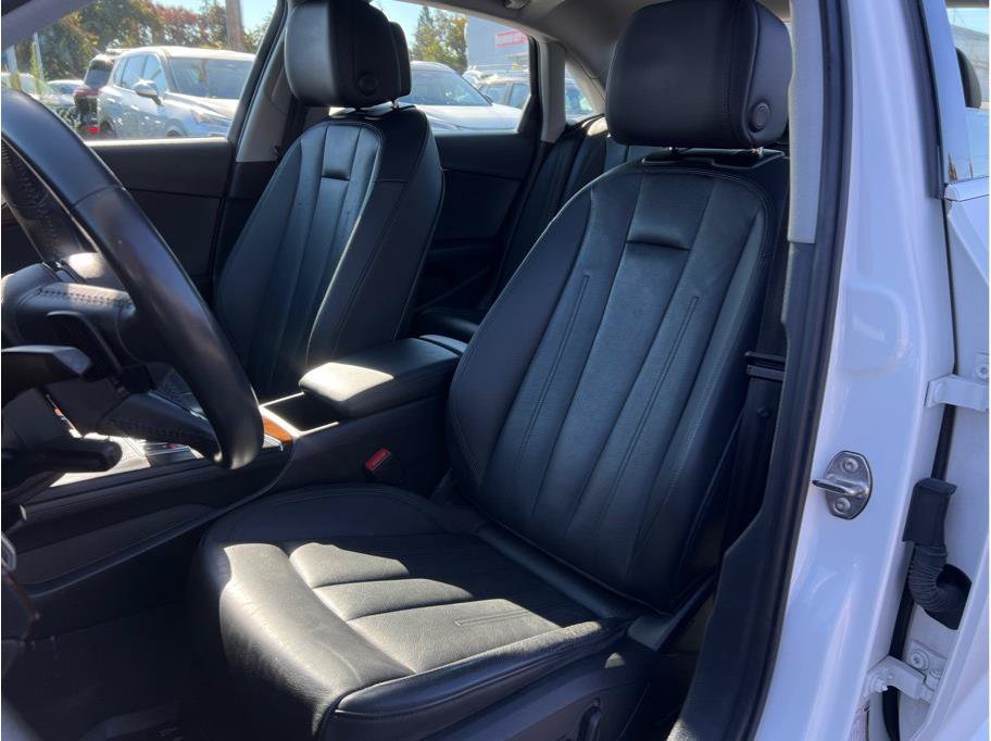 Used 2019 Audi A4 2.0T Premium w/ Convenience Package AWD/4WD image 8