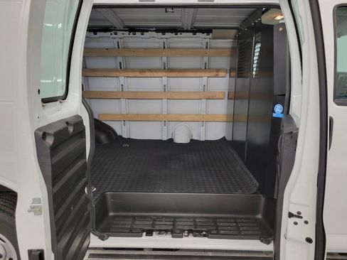 Used 2024 Chevrolet Express 2500 w/ Driver Convenience Package image 21
