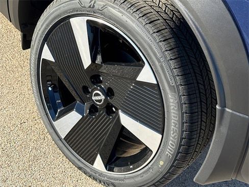 New 2026 Nissan Kicks SR w/ Cold Weather Package image 11