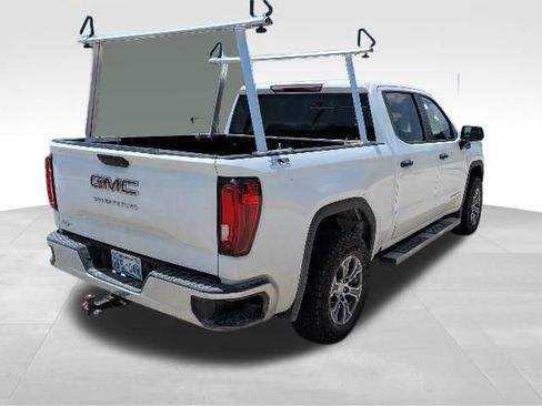 Used 2020 GMC Sierra 1500 4x4 Crew Cab w/ Sierra Value Package image 3