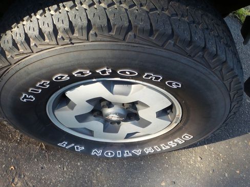 Used 2000 Chevrolet Blazer LS w/ LS Preferred Equipment Group image 12