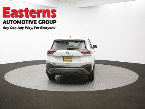 Used 2023 Nissan Rogue S image 36