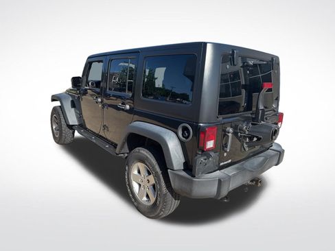 Used 2018 Jeep Wrangler Unlimited Sport S AWD/4WD image 3