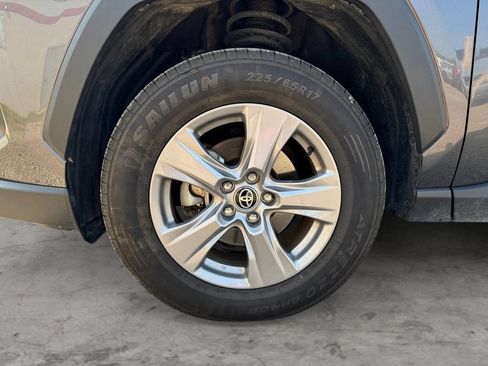 Certified 2025 Toyota RAV4 XLE AWD/4WD image 9