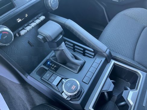 Used 2025 Toyota 4Runner SR5 image 27