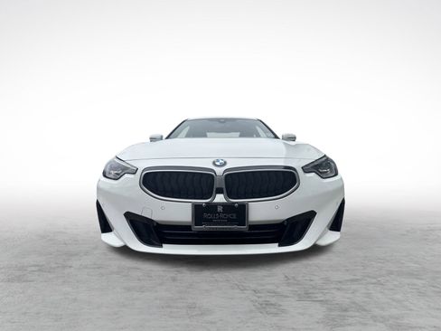 Used 2025 BMW 230i xDrive Coupe w/ Premium Package image 7