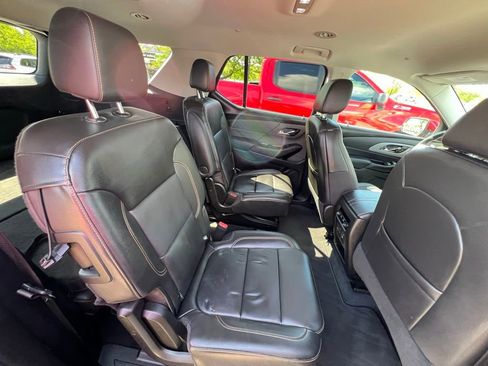 Used 2021 Chevrolet Traverse LT w/ LT Premium Package AWD/4WD image 26