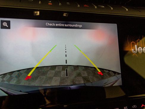 New 2026 Jeep Grand Cherokee Altitude image 11