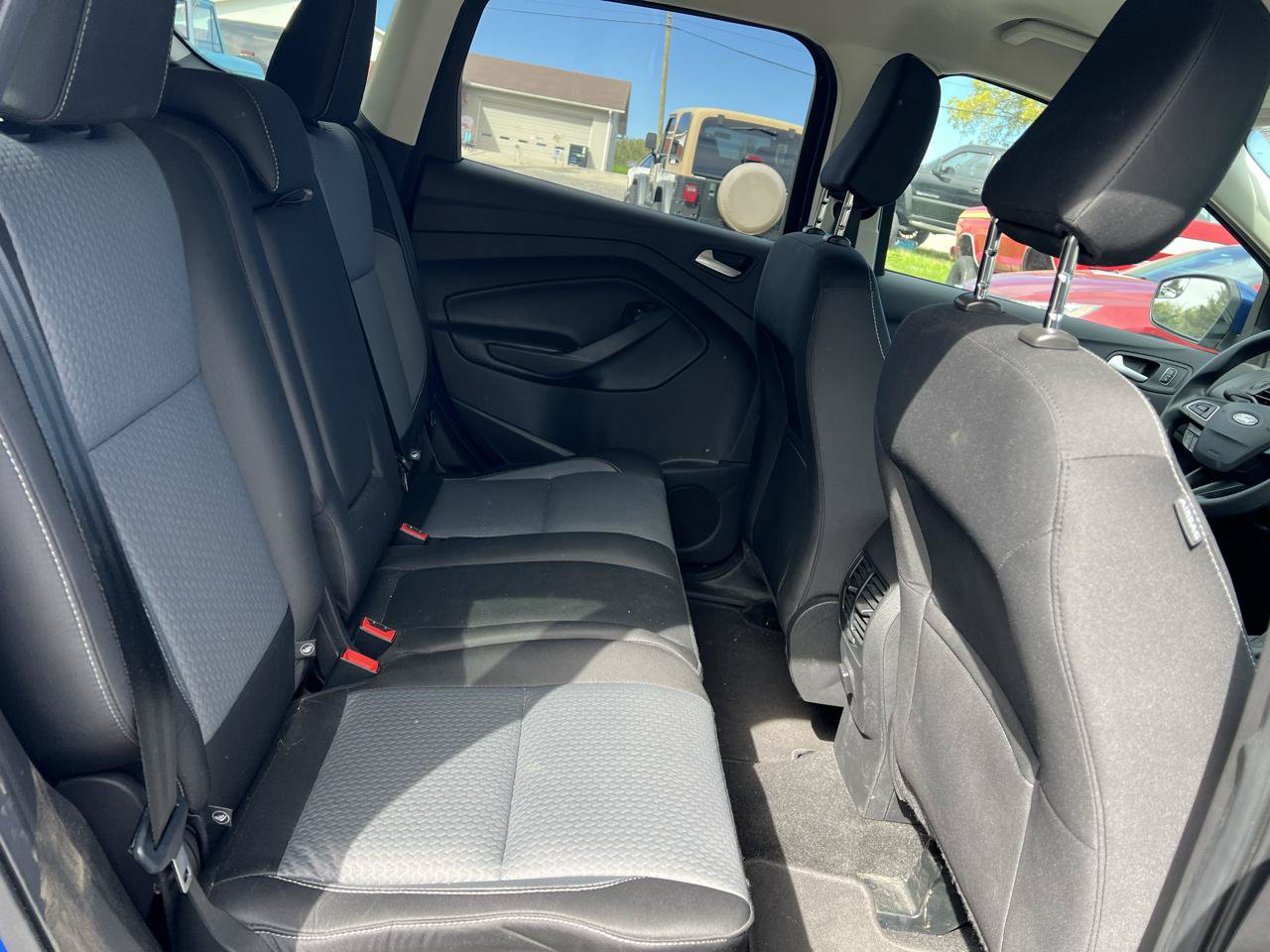 Used 2018 Ford Escape SE FWD image 13