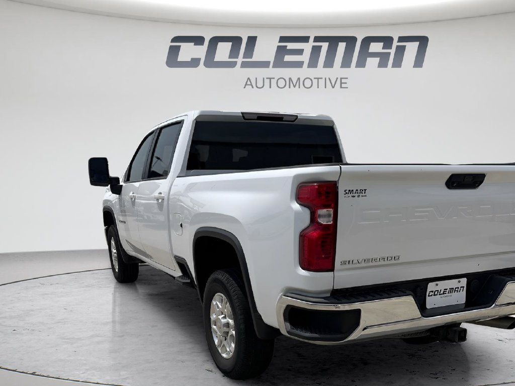 Used 2024 Chevrolet Silverado 2500 LT AWD/4WD image 3