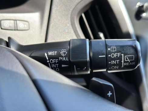 Used 2020 Acura MDX FWD image 17