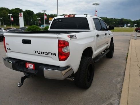 Used 2017 Toyota Tundra SR5 w/ SR5 Upgrade Package AWD/4WD image 5