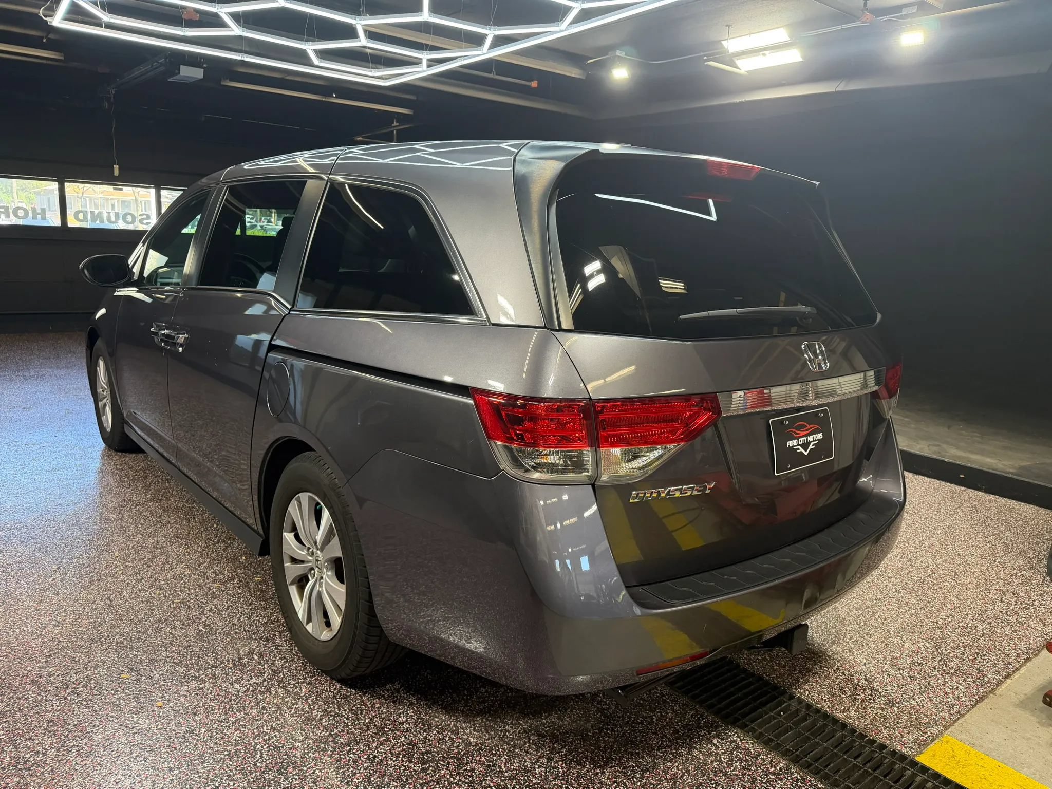 Used 2015 Honda Odyssey EX-L image 5