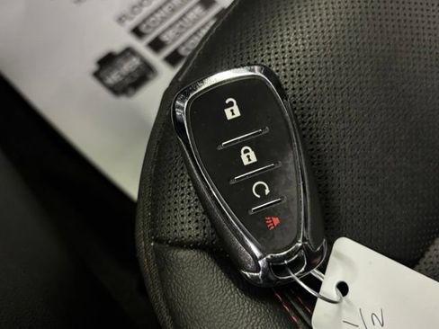 Used 2024 Chevrolet Trax RS w/ Sunroof Package FWD image 38