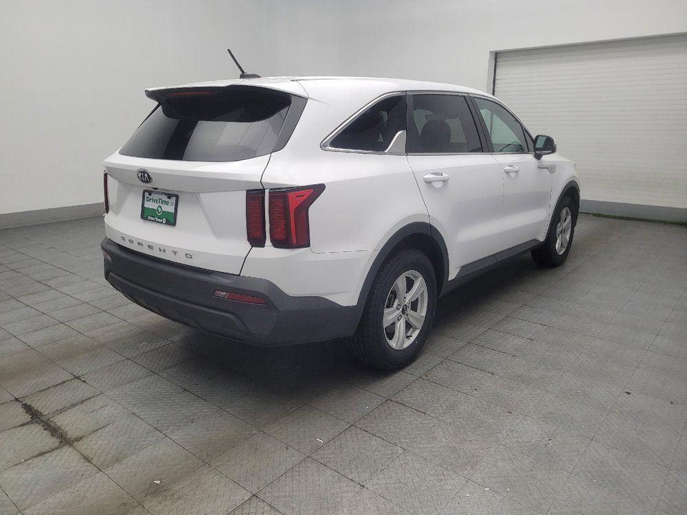 Used 2021 Kia Sorento LX FWD image 9