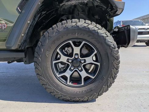 Used 2023 Jeep Wrangler Unlimited Rubicon AWD/4WD image 10