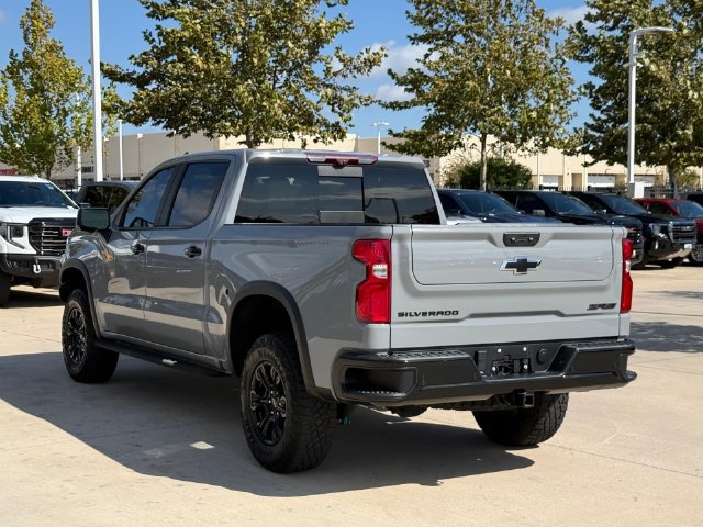 Used 2024 Chevrolet Silverado 1500 ZR2 w/ Technology Package AWD/4WD image 5