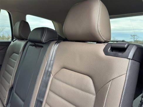 New 2026 Volkswagen Atlas SEL image 28