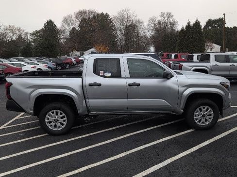 New 2025 Toyota Tacoma SR image 2