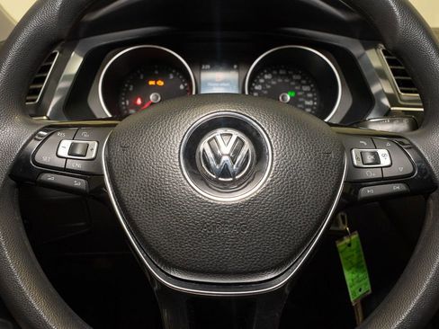 Used 2018 Volkswagen Tiguan S w/ Front Fog Lights Package image 18
