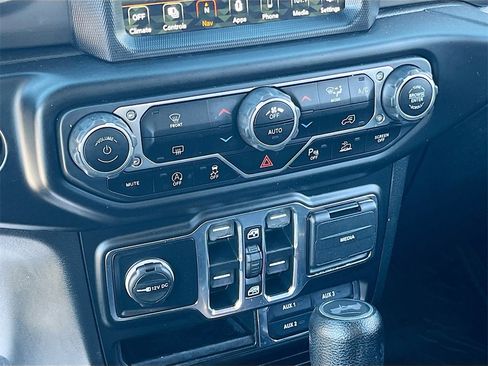 Certified 2021 Jeep Wrangler Unlimited Sahara image 16