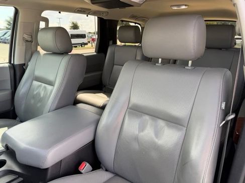 Used 2021 Toyota Sequoia Platinum AWD/4WD image 14