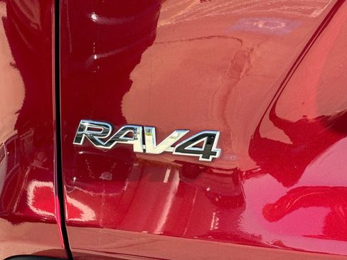 Used 2025 Toyota RAV4 LE FWD image 25