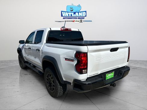 Used 2024 Chevrolet Colorado Trail Boss w/ Technology Package AWD/4WD image 3
