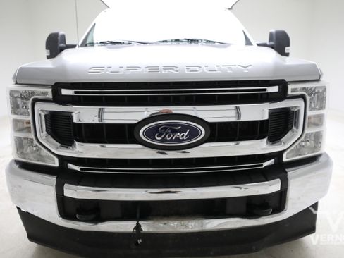 Used 2020 Ford F250 XL w/ STX Appearance Package image 7