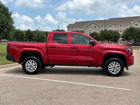Used 2026 Toyota Tacoma SR AWD/4WD image 5
