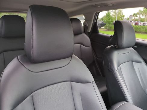 Used 2023 Kia Sportage SX FWD image 7