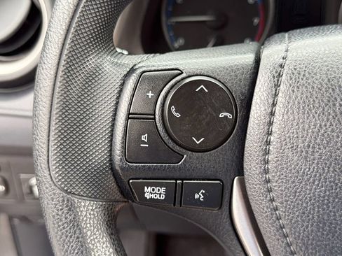 Used 2018 Toyota RAV4 LE w/ All Weather Liner Package FWD image 22