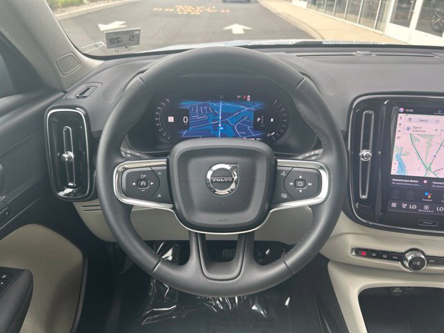 Used 2024 Volvo XC40 B5 Plus w/ Climate Package AWD/4WD image 18