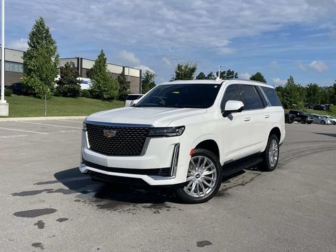 Used 2022 Cadillac Escalade Premium Luxury AWD/4WD image 1