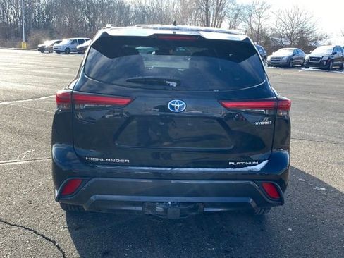 Used 2020 Toyota Highlander Platinum image 4