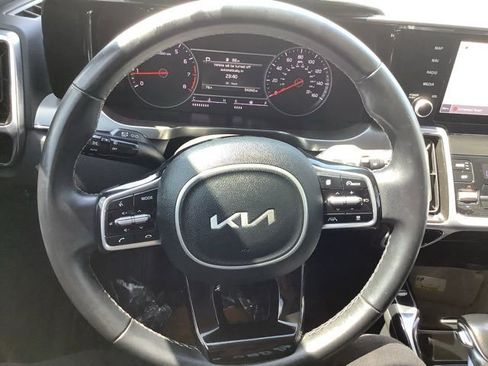 Used 2022 Kia Sorento SX image 22