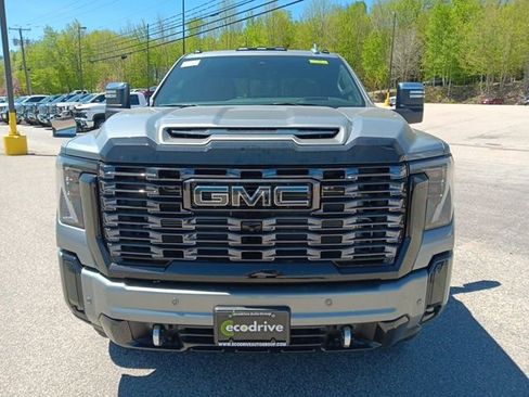 New 2026 GMC Sierra 2500 Denali Ultimate AWD/4WD image 2