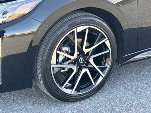 Used 2025 Nissan Sentra SR image 29