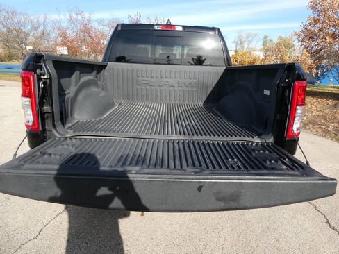 Used 2019 RAM 1500 Big Horn AWD/4WD image 31