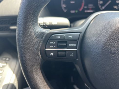 Used 2023 Honda HR-V LX image 19