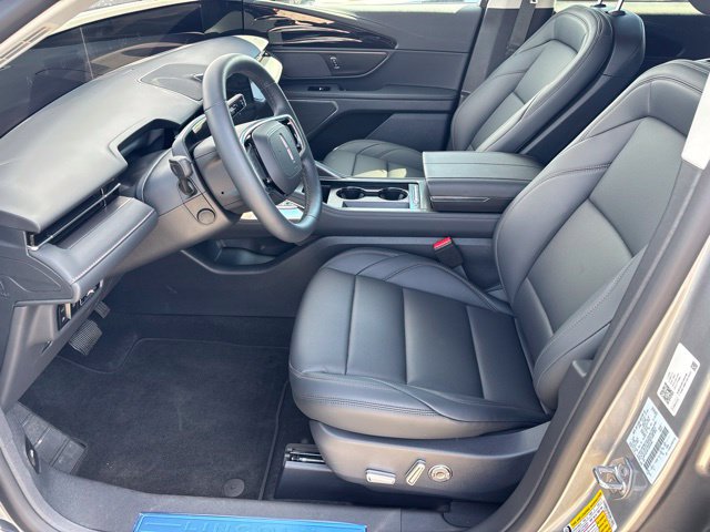 New 2026 Lincoln Nautilus Premier AWD/4WD image 2
