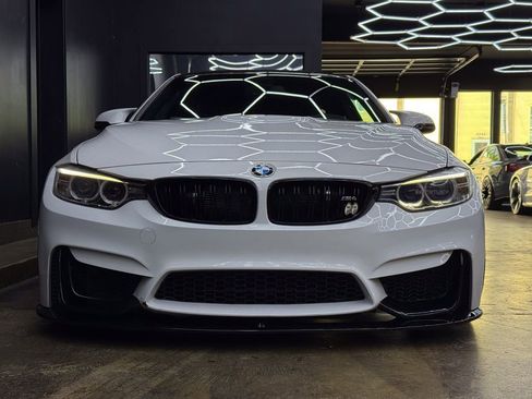 Used 2017 BMW M4 Coupe RWD image 2