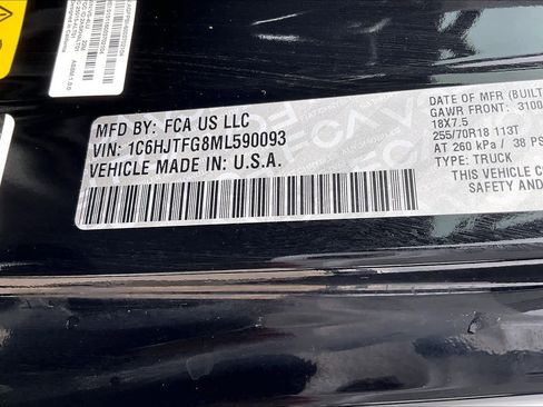 Used 2021 Jeep Gladiator Overland w/ Popular Equipment Package image 32