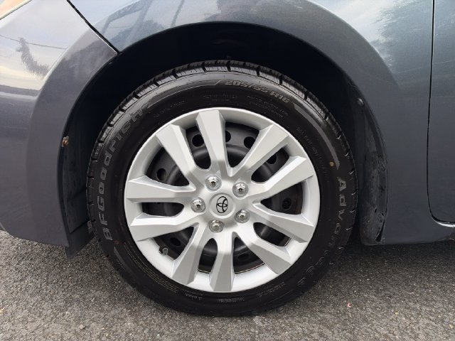 Used 2016 Toyota Corolla LE FWD image 22