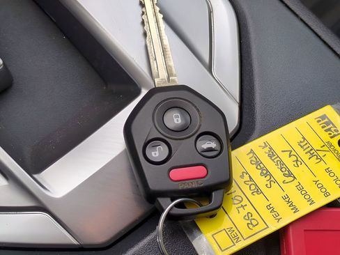 Used 2023 Subaru Crosstrek 2.0i Premium image 29