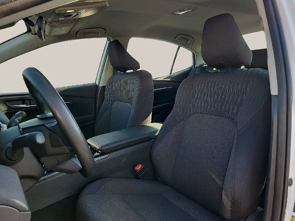Used 2025 Toyota Camry LE FWD image 12