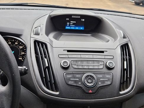 Used 2017 Ford Escape SE FWD image 11