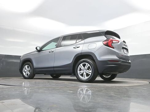 Used 2024 GMC Terrain SLE AWD/4WD image 36